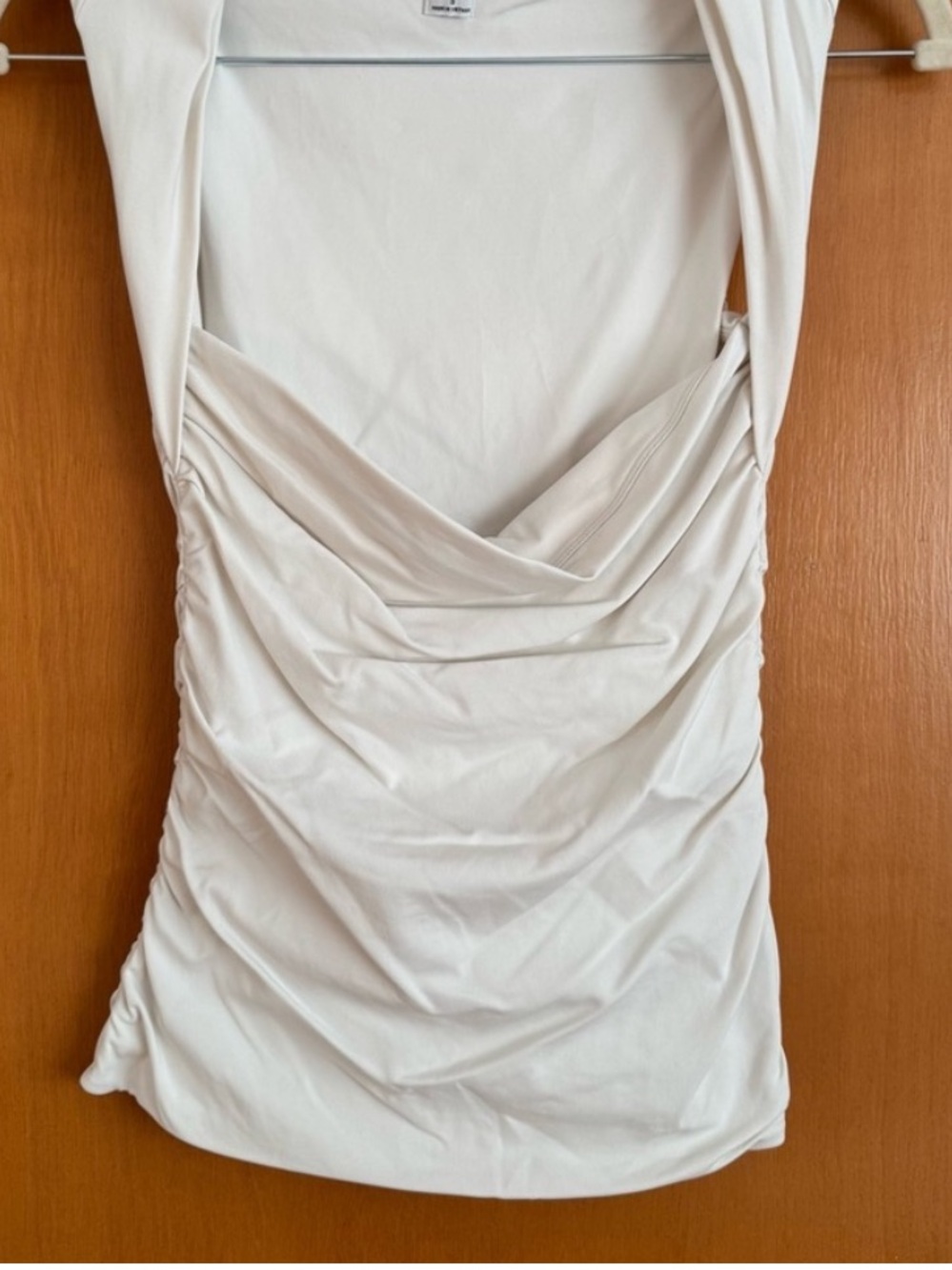 Aritzia Contour Flourish White Tank Top, new without tags - Picture 2 of 8